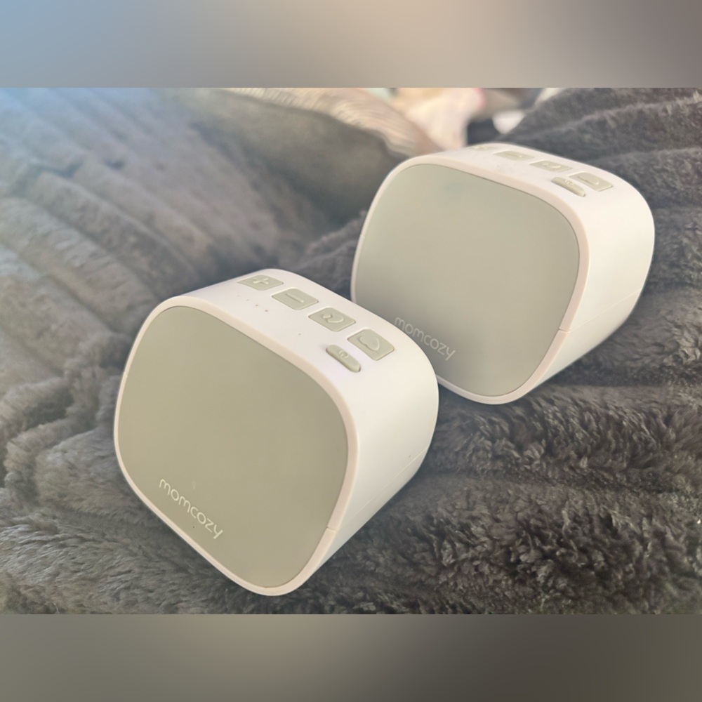 MomCozy Hands Free Pumps